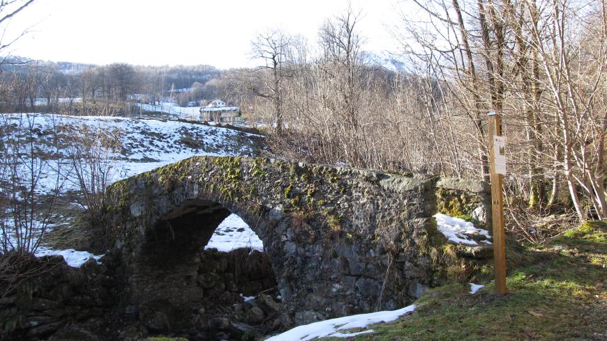 immagine del ponte romanico